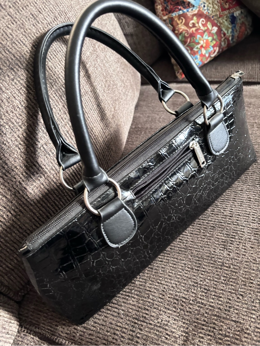 Black …. Insulated Wine Clutch Cooler Carry Case, with NEW corkscrew.